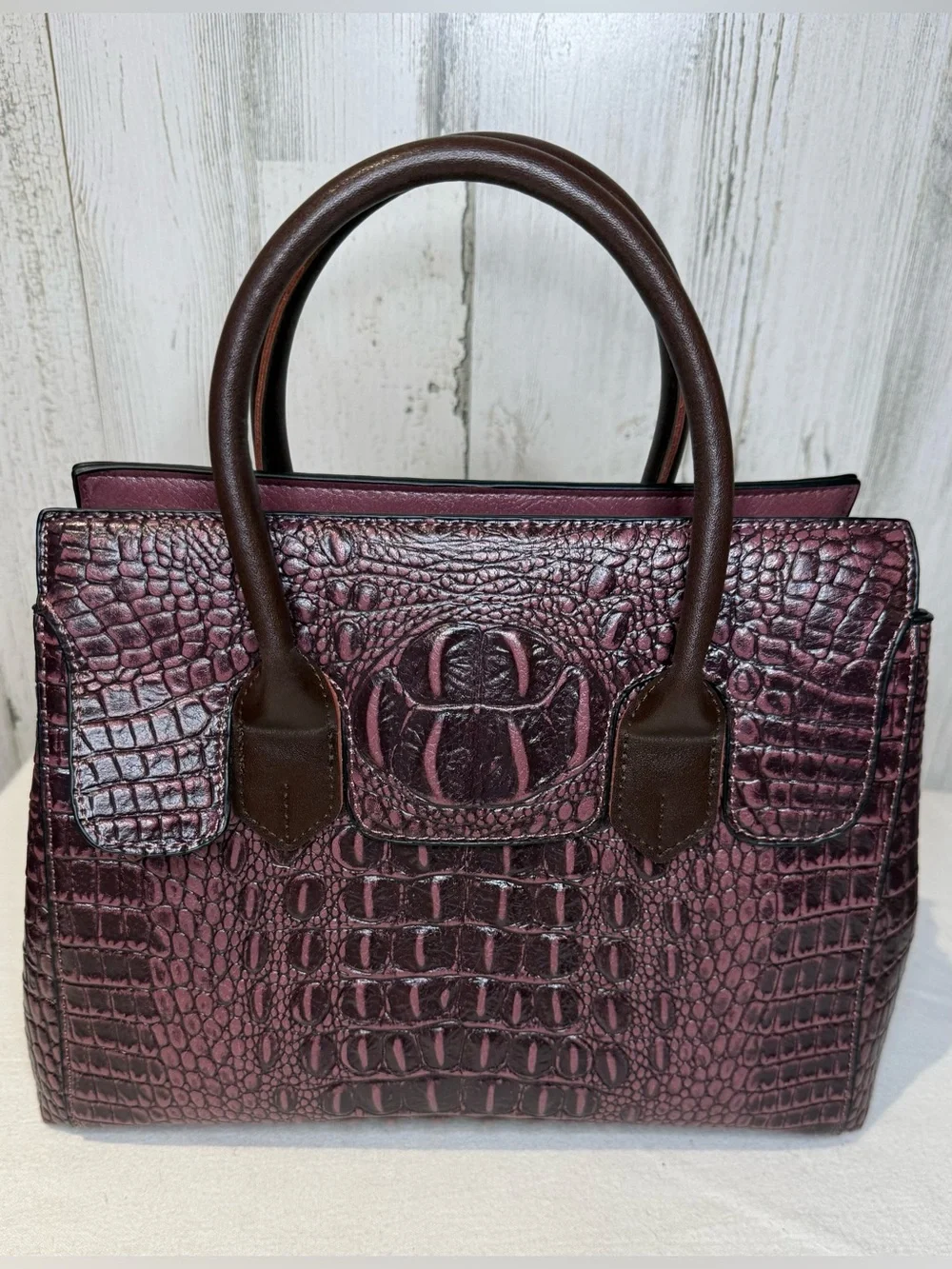 LiRenNiao plum crocodile-embossed faux leather EUC No Crossbody Strap